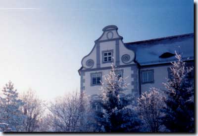Das Schloss Untermeitingen im Winter